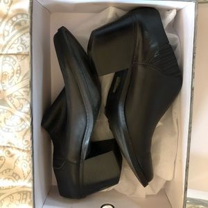 Brand new Jeffery Campbell